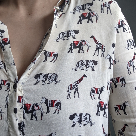 (2/$30) Semi-sheer printed blouse - Picture 5 of 6